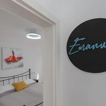 ヴィラ Emanuel *